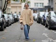 „Sculpted braid” to ulubiony motyw Skandynawek. Oto 5 elementów garderoby, które są nim całkowicie pokryte. Numer 1 to sweter ze 100% wełny merino