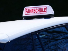 Polacy nie mogą narzekać. Niemcy za kurs na prawo jazdy płacą 5 razy więcej