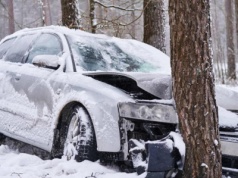 "Szklanka" paraliżuje polskie drogi. A2 stoi, przewoźnicy zawieszają kursy. "Tańczymy na drodze"