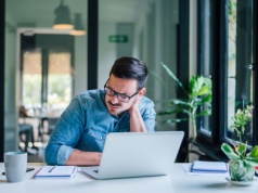 Ministerstwo wyłącza KSeF tydzień przed startem!