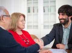 Jeśli sprzedajesz mieszkanie, nigdy nie zgadzaj się na ten zapis w umowie