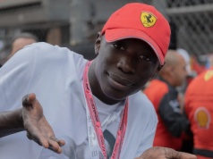 Khaby Lame sprzedaje udziały za 900 mln dol. Twórcy internetowi wchodzą do globalnego biznesu