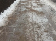 Na komisji radni dyskutowali o śliskich chodnikach