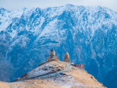 Odkryj skarby Gruzji 🏺🍷 City break w Kutaisi za 439 PLN (loty + 4* hotel ze śniadaniami) 🍳🏞️