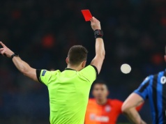 Selekcjoner zwolniony, bo ChatGPT miał robić mu plany na mecz. "Pomówienia"