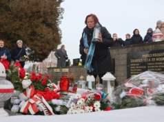 Dzisiaj przypada 107. rocznica walk o Stonawę w 1919 roku. Wczoraj delegacje złożyły kwiaty na grobach poległych