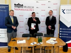 Prezentacja pierwszego wydania czasopisma „Studia i materiały Instytutu Strat Wojennych”