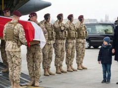 "Nasza krew nie była zbędna". Rodziny poległych żołnierzy odpowiadają Trumpowi