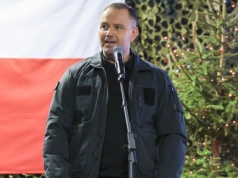 Wymijająca reakcja Nawrockiego. Wojskowi są wściekli