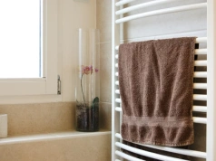 Ręczniki są czyste, a pachną źle. Ten błąd robi większość z nas