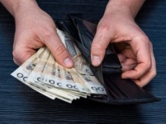 Fala maili od oszustów. Na to koniecznie zwracaj uwagę