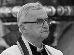 Nie żyje wieloletni proboszcz największej parafii na bydgoskim Szwederowie