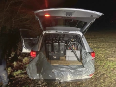 70-latek kradł paliwo z ciężarówek, wożąc specjalną instalację w swoim Touaregu