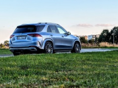 Polska zieloną wyspą Mercedesa. Podczas gdy świat hamuje, my kupujemy AMG i elektryki na potęgę