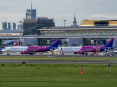 Wizz Air „miesza” w Warszawie. Zmiany lotów pomiędzy lotniskami