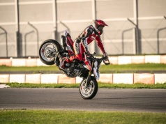 Globalna sprzedaż motocykli Ducati w 2025 roku kolejny raz powyżej 50 tys. sztuk, ale ze spadkiem wobec roku 2024