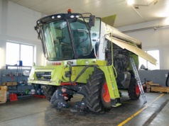 Stadnina w Janowie sprzedaje ciągniki, kombajn i maszyny. Jakie ceny?