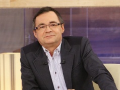 Prowadził śniadaniówkę TVP, teraz będzie występował na pogrzebach. "To moja misja"