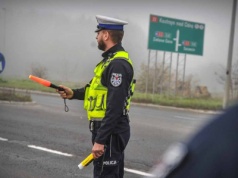 Od czwartku surowe kary dla kierowców. Dożywotni zakaz za złamanie zakazu prowadzenia, za nielegalne wyścig więzienie