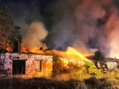 Strażak ochotnik podpalał pod Ostrowem. Sąd wymierzył mu karę