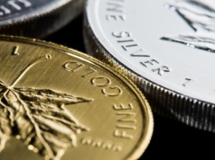 Dlaczego srebro drożeje trzy razy szybciej niż złoto i co to oznacza dla Twojego portfela? Ostatnim razem źle się to skończyło dla inwestorów