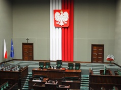 Rząd przyjął projekt nowelizacji Prawa lotniczego ws. zrównoważonego transportu lotniczego