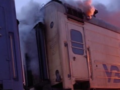 Rosjanie uderzyli w pociąg pasażerski. W wagonach niemal 300 osób