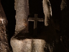 Święci z soli. Pielgrzymim szlakiem w Kopalni Soli w Wieliczce  