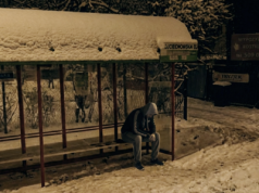 Samotne godziny na przystanku w mrozie. Relacja Czytelnika pokazuje skalę społecznej obojętności
