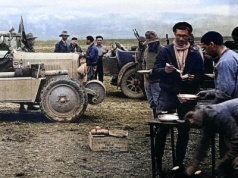 Co jedli uczestnicy legendarnych wypraw Citroëna? Kuchnia, która napędzała Saharę, Afrykę i Azję