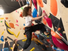 Koncert Radikal Guru, warsztaty wspinaczkowe i zawody – czyli 2. urodziny SLAB Bouldering