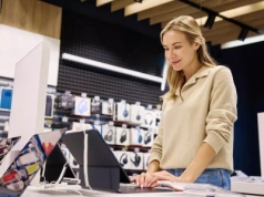 Zmowa na rynku? Przeszukania w siedzibach firm. "Sprawa może mieć bardzo szeroki zakres"