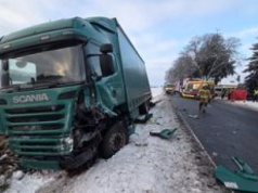 Śmiertelny wypadek na DW 193. Nie żyje 43-letnia kobieta