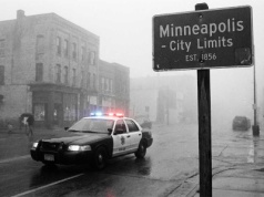 Tragedia w Minneapolis: Między prawem a polityczną grą