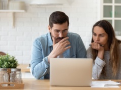 Nowe prawa konsumentów. Kliknąłeś „rezerwuj”? Będziesz też mógł kliknąć „anuluj”