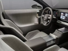 Audi chce wyrzucić wielkie ekrany z aut