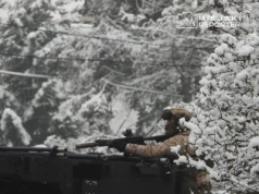 Podwójne zabójstwo na Targówku. Trwa szturm policyjnych kontrterrorystów