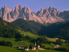 Selfie zniszczyły spokój włoskiego miasteczka. Zdecydowali się na drastyczne ograniczenia dla turystów