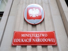 MEN pyta o projekt ustawy o prawach i obowiązkach ucznia