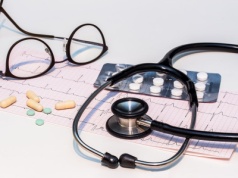 Do sądu trafił akt oskarżenia wobec mężczyzny podszywającego się pod lekarza