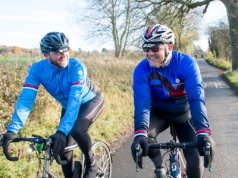 Bluza Fox – podpowiadamy, co wybrać!