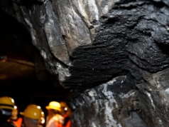 „Straciłem wszystko, ale znaleźliśmy się w ciemności” – Historia górnika z Katowic