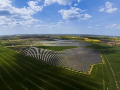 Portfel polskich farm fotowoltaicznych 255 MW zmienił właściciela. Do gry weszli Turcy