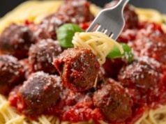 Te klopsiki dostarczą ci białka i żelaza. Nie ma w nich ani grama mięsa