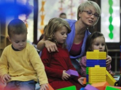 To zdanie w przedszkolnej szatni wkurza mnie jak mało co. Od niego tylko krok do wojny z rodzicami