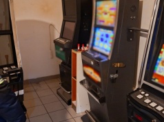 1,2 mln zł rocznie za magazynowanie dowodów. Sąd w Olsztynie wyprzedaje majątek gangu