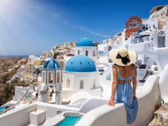 Cyklady w wakacje ☀️🇬🇷 Santoryn na tydzień za 1589 PLN 💙😍 Loty + 7 noclegów z basenem 💦👙