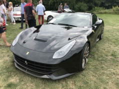 Ferrari F12 Berlinetta (2015) – wolnossące V12 w nowoczesnym wydaniu