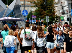 Polacy podzieleni w ocenie przyszłości kraju. Najnowszy sondaż zaskakuje