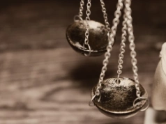 Oszustwa, luksusowe nieruchomości i milionowe straty. Gang transportowy stanie przed sądem